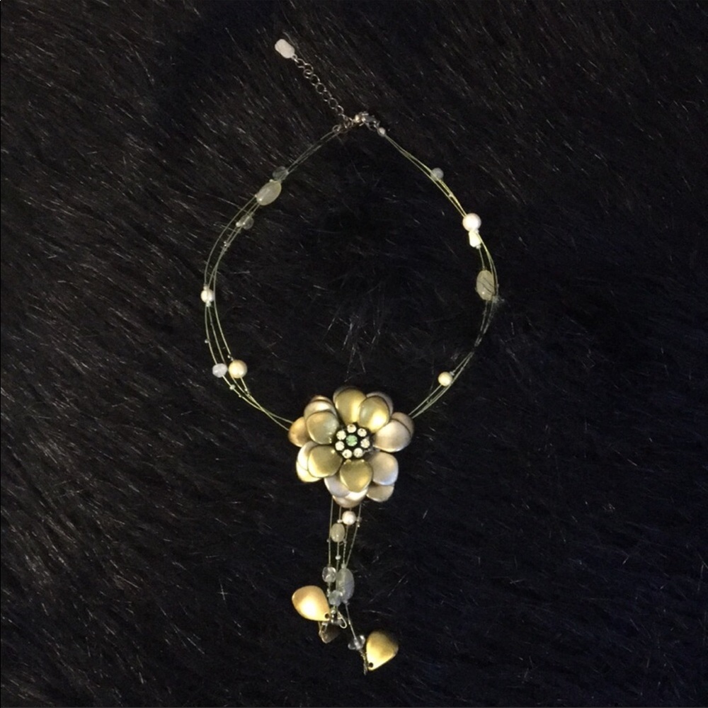 Gorgeous Yellow Green Chocker - Picture 2 of 2